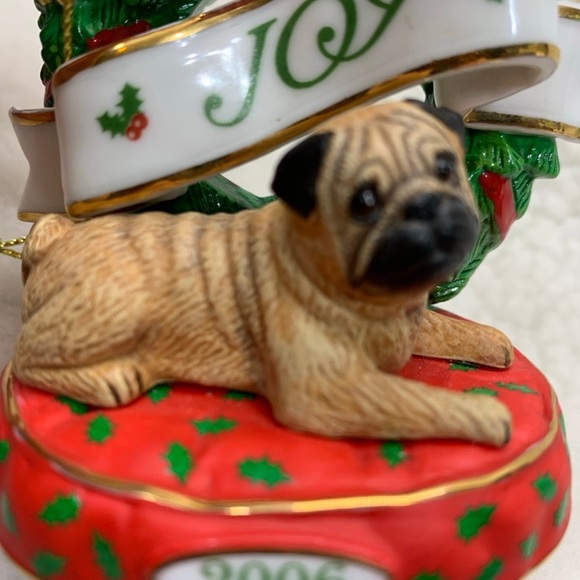 Danbury mint dog pug 2006 Christmas ornament joy porcelain 3.5" - Picture 4 of 7
